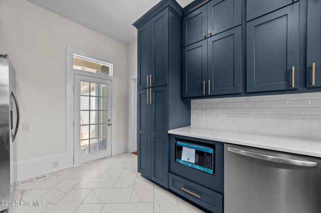 325 N Market Street, Washington, NC 27889