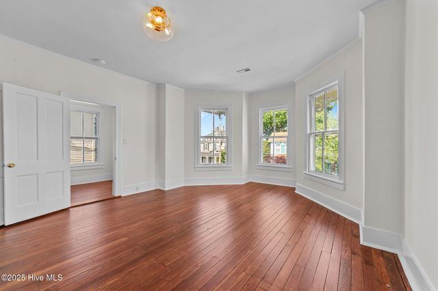 325 N Market Street, Washington, NC 27889