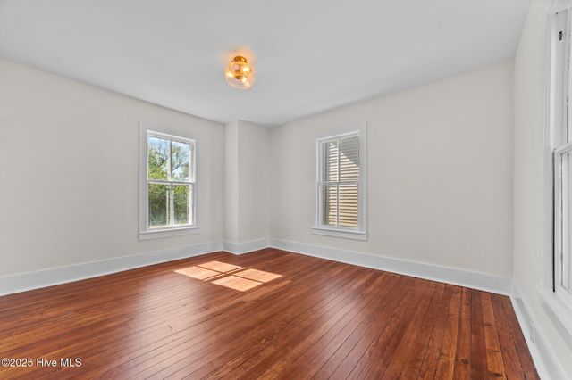 325 N Market Street, Washington, NC 27889