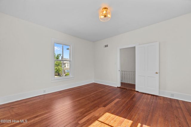 325 N Market Street, Washington, NC 27889