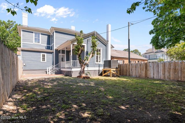 325 N Market Street, Washington, NC 27889