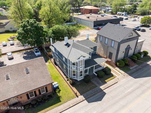 325 N Market Street, Washington, NC 27889