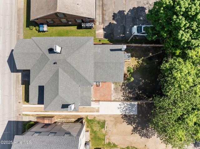 325 N Market Street, Washington, NC 27889