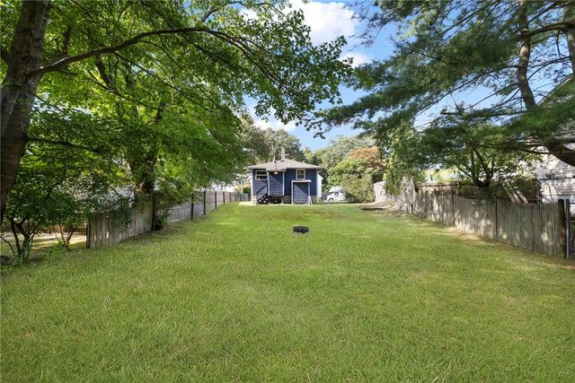 86 Oakside Street, Warwick, RI 02889