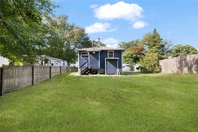86 Oakside Street, Warwick, RI 02889