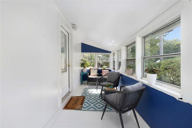 86 Oakside Street, Warwick, RI 02889