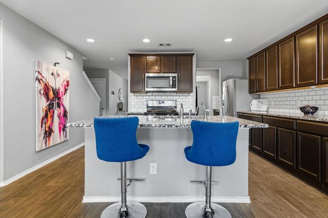 935 Bright Lotus Lane, Rosharon, TX 77583