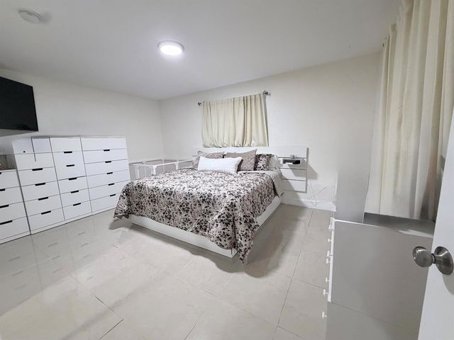 2000 SW 95th Terrace, Miramar, FL 33025