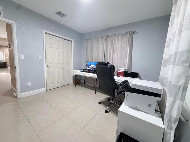 2000 SW 95th Terrace, Miramar, FL 33025