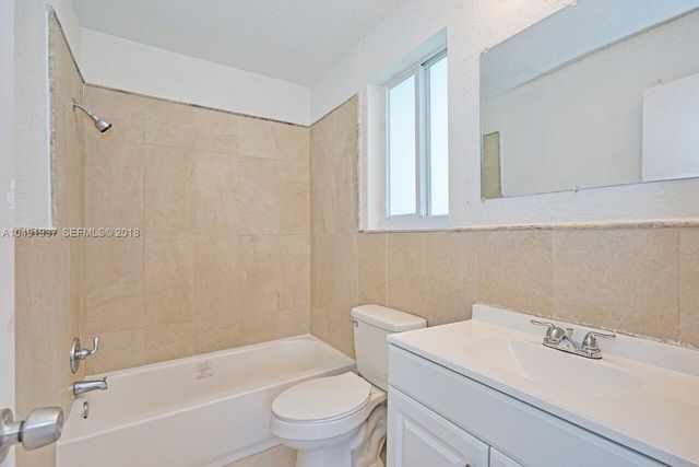 2000 SW 95th Terrace, Miramar, FL 33025
