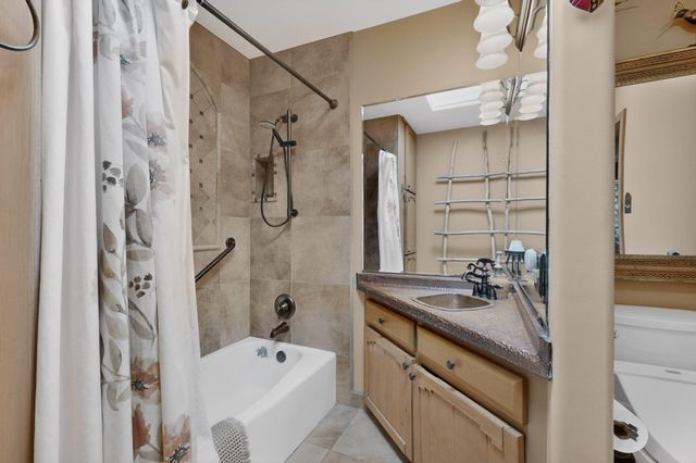 10001 4th Street NW, Albuquerque, NM 87114