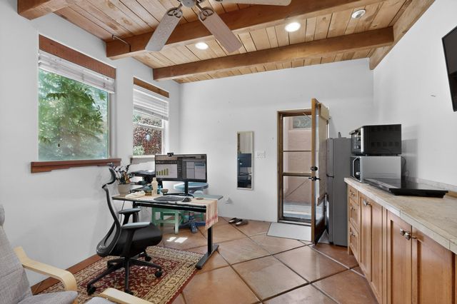10001 4th Street NW, Albuquerque, NM 87114