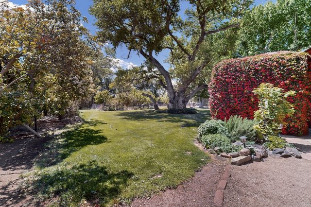 10001 4th Street NW, Albuquerque, NM 87114