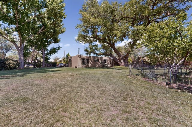 10001 4th Street NW, Albuquerque, NM 87114
