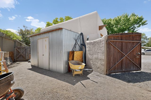 10001 4th Street NW, Albuquerque, NM 87114