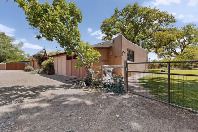 10001 4th Street NW, Albuquerque, NM 87114
