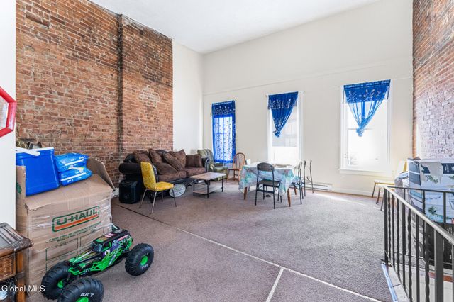 5 Myrtle Avenue, Albany, NY 12202