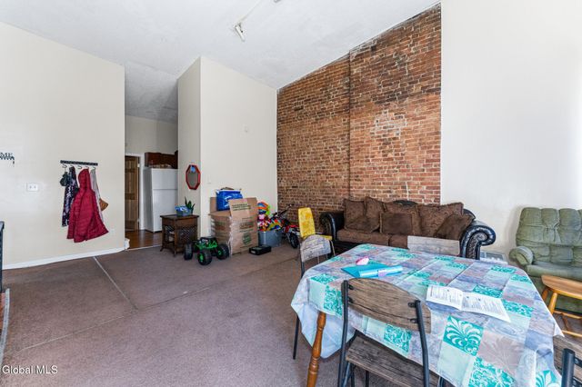 5 Myrtle Avenue, Albany, NY 12202