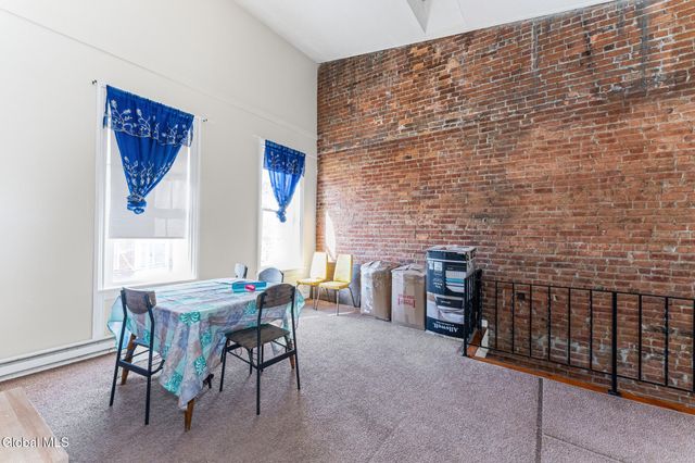 5 Myrtle Avenue, Albany, NY 12202