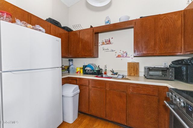 5 Myrtle Avenue, Albany, NY 12202