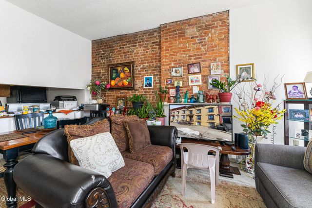 5 Myrtle Avenue, Albany, NY 12202