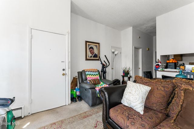 5 Myrtle Avenue, Albany, NY 12202