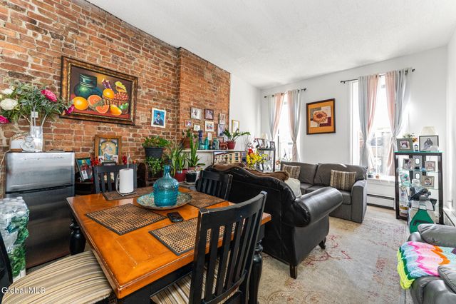 5 Myrtle Avenue, Albany, NY 12202