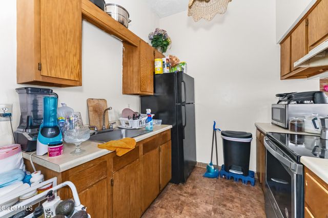 5 Myrtle Avenue, Albany, NY 12202