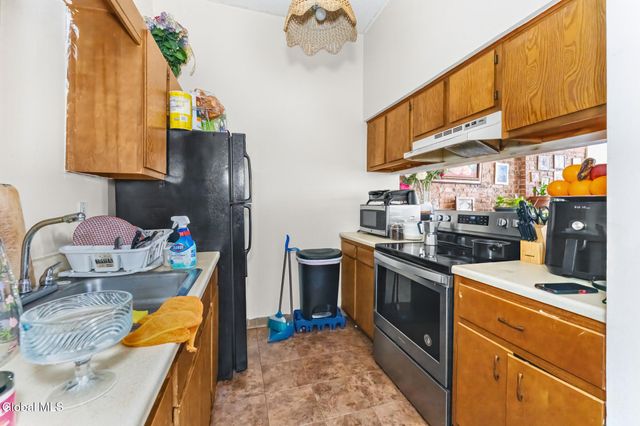 5 Myrtle Avenue, Albany, NY 12202