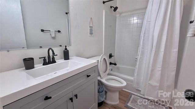 6314 Old Pineville Road B, Charlotte, NC 28217