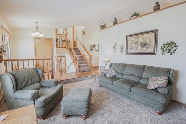 2407 Tranquility Drive, Saint Cloud, MN 56301