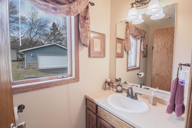 2407 Tranquility Drive, Saint Cloud, MN 56301