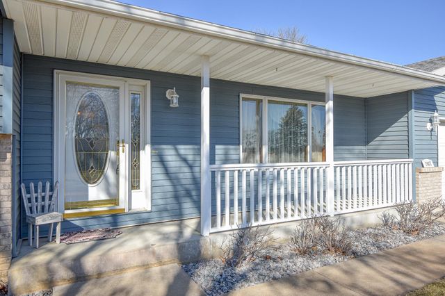 2407 Tranquility Drive, Saint Cloud, MN 56301
