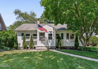 24 Westlyn Court, Guilderland, NY 12203