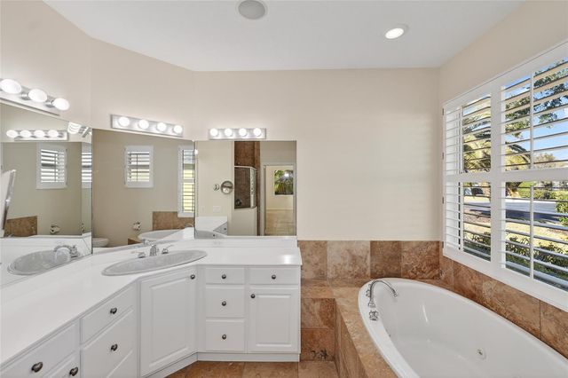 8124 TABBYSTONE PLACE, Bradenton, FL 34201