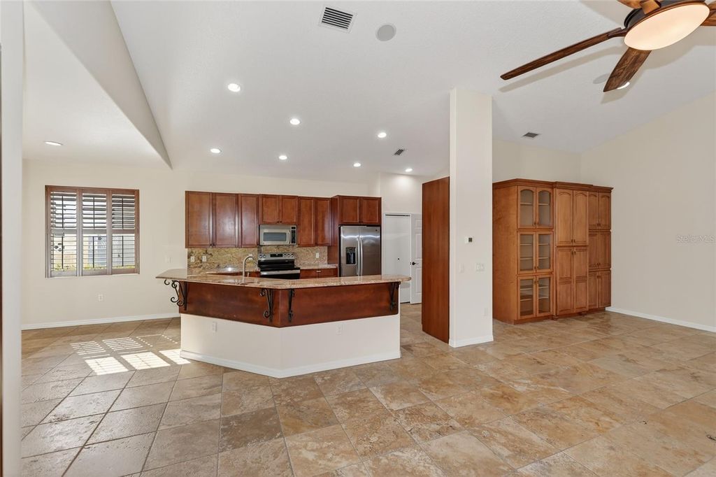 8124 TABBYSTONE PLACE