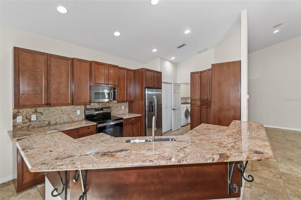 8124 TABBYSTONE PLACE