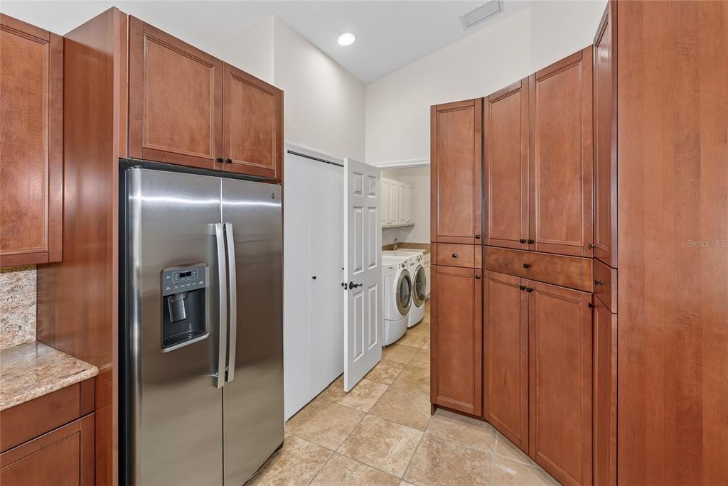 8124 TABBYSTONE PLACE