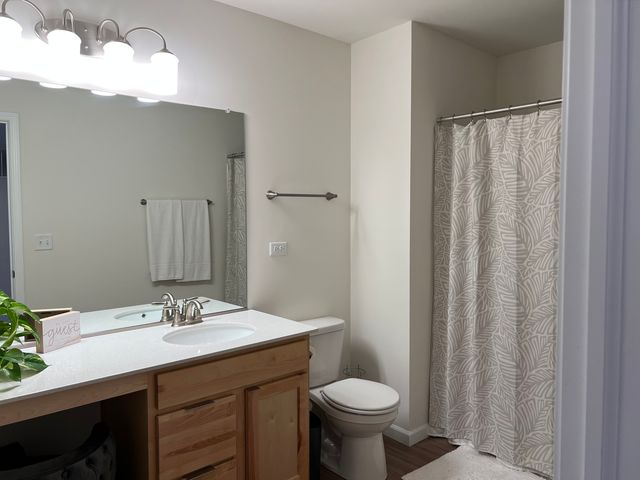1017 Kessler Drive, Mundelein, IL 60060
