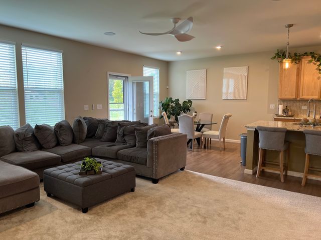 1017 Kessler Drive, Mundelein, IL 60060
