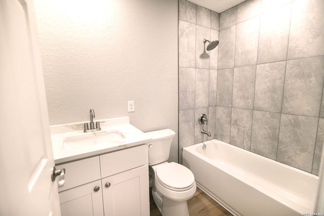 5710 green manor, San Antonio, TX 78223