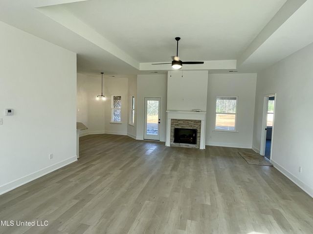 80 Farley Road, Byhalia, MS 38611