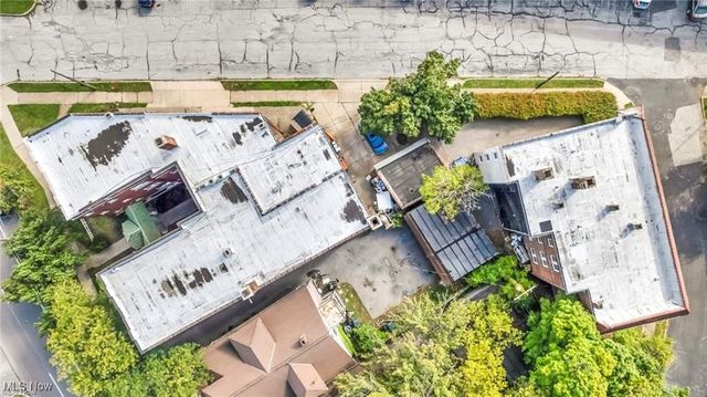 1615 Ridgefield Road, Cleveland Heights, OH 44118