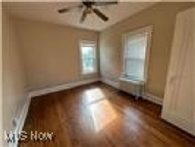 1615 Ridgefield Road, Cleveland Heights, OH 44118