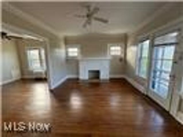 1615 Ridgefield Road, Cleveland Heights, OH 44118