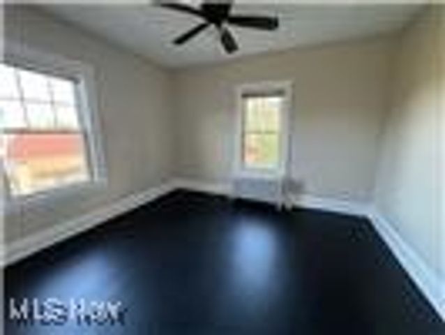 1615 Ridgefield Road, Cleveland Heights, OH 44118