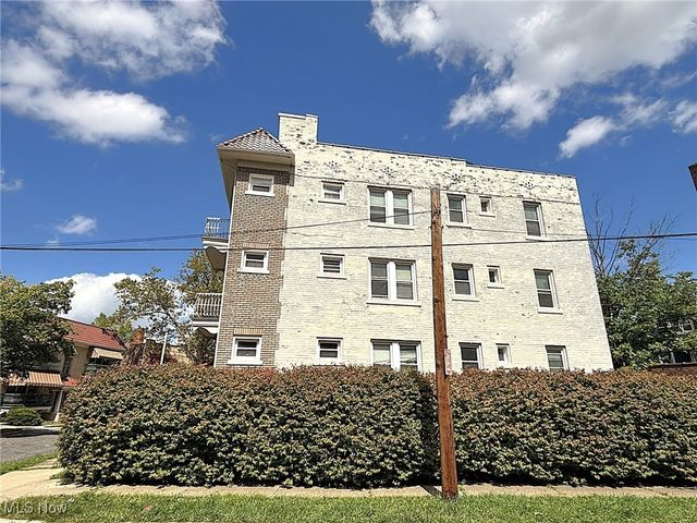 1615 Ridgefield Road, Cleveland Heights, OH 44118