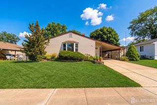 94 Boulevard W, Old Bridge, NJ 07735