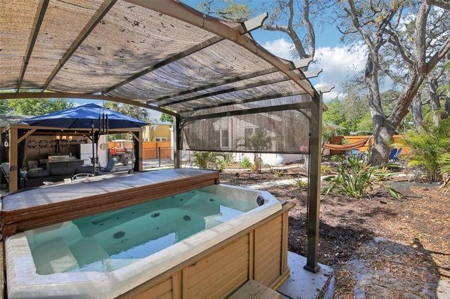 1135 MARINE STREET, Clearwater, FL 33755