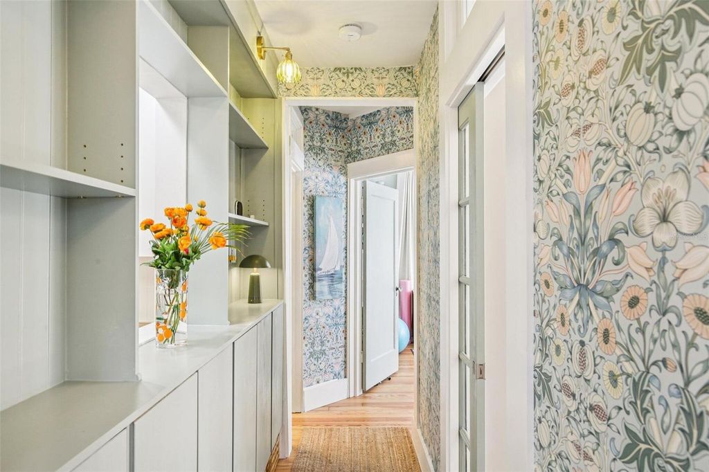 Image 20 of property listing at 1135 MARINE STREET, Clearwater, FL 33755